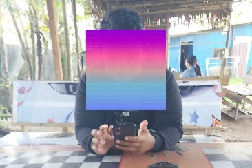 Korban saat curhat ke Humas Polda Kalteng. (Ist)