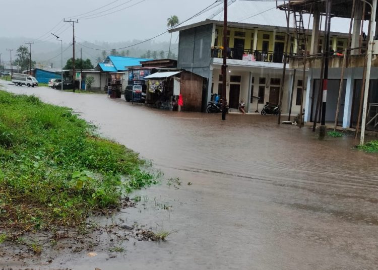 Banjir melanda dua kecamatan di Kabupaten Halmahera Tengah, Provinsi Maluku Utara, pada Rabu pagi (13/9/23) sudah berangsur surut. (Photo/ist)